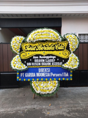 Papan Bunga Duka di Padang Batung